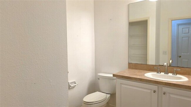 Building Photo - 381 1st Ave SW