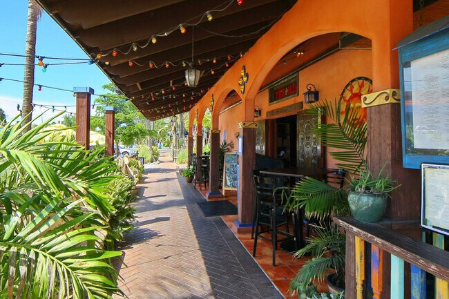Building Photo - 5400 Ocean Blvd