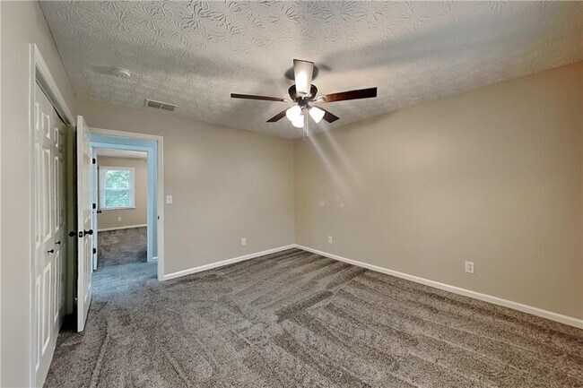 Building Photo - 1463 Shadowrock Heights
