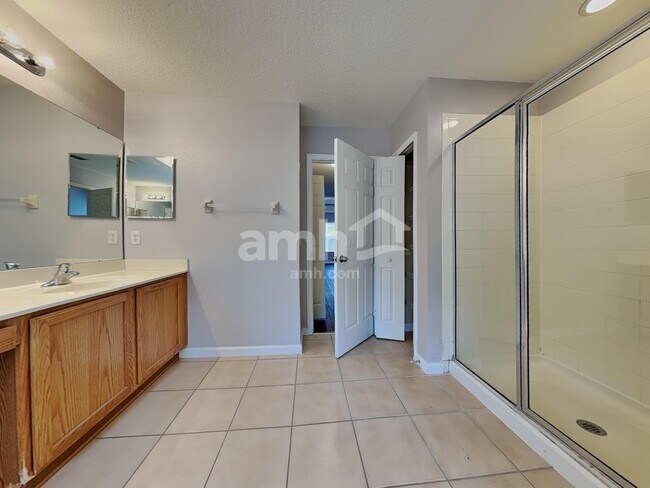 Building Photo - 10956 Willow Ridge Loop