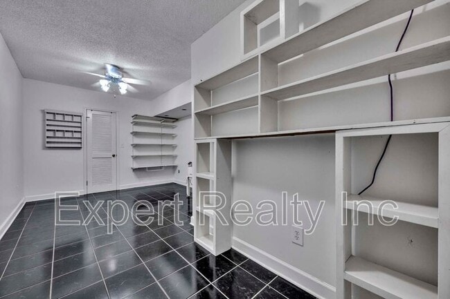 Building Photo - 5501 Heath Row Dr