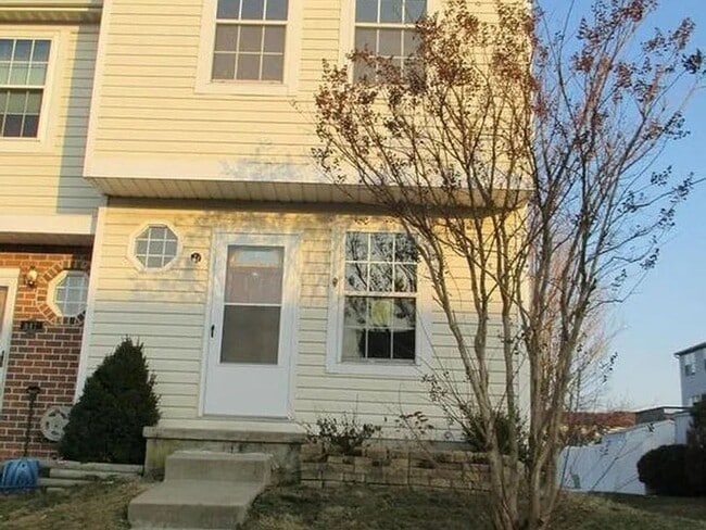 Primary Photo - Coming Soon – Spacious End-Unit Townhome w...
