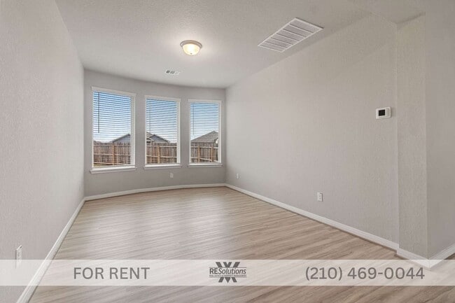 Building Photo - 2926 Playa Azul Blvd