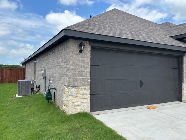 Building Photo - 217 Greenshade Ln
