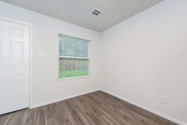 Building Photo - 13420 White Ibis St