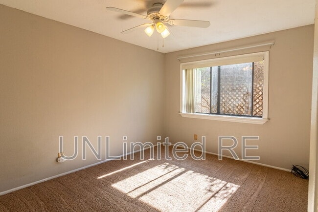 Building Photo - 4880 E Tomahawk Dr