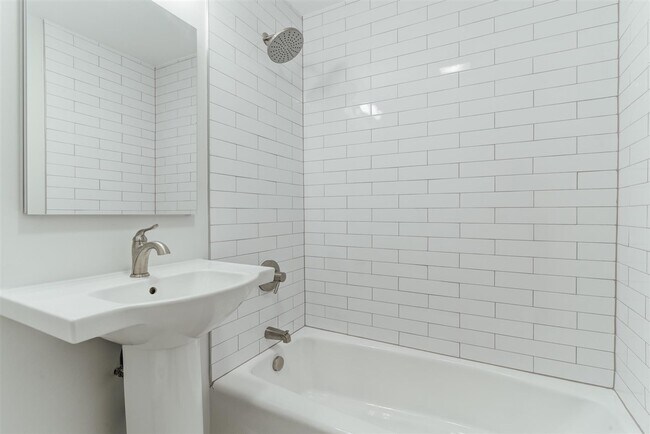 Building Photo - 465 Jersey Ave
