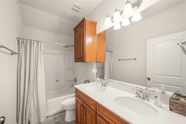 Building Photo - 3446 De Torres Cir