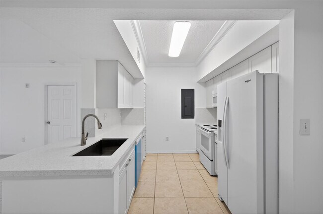 Building Photo - 11700 SW 1st St