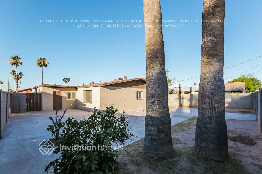 Building Photo - 5302 W Edgemont Ave