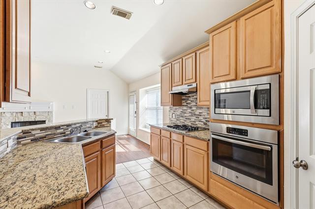 Building Photo - 6208 Eagle Creek Dr