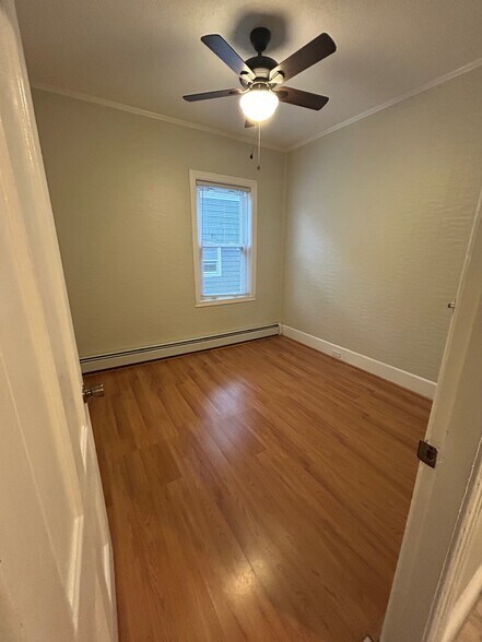 2nd Bedroom - 125 Calverley St