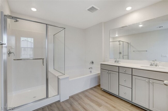 Building Photo - 3642 Stoppani Ave