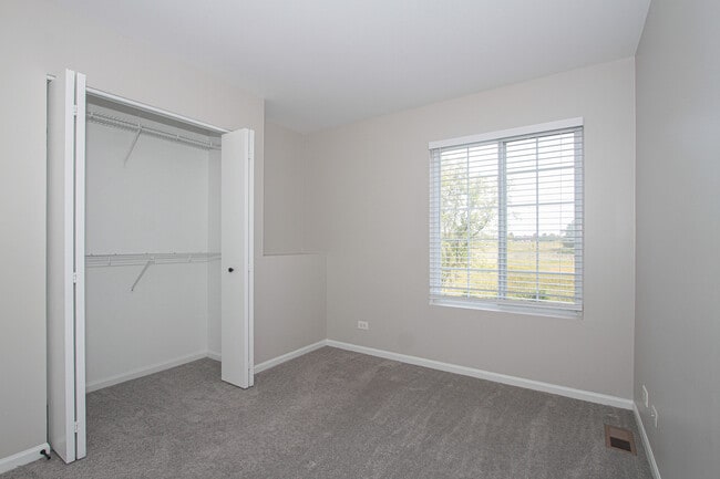 Building Photo - 2352 Dawson Ln