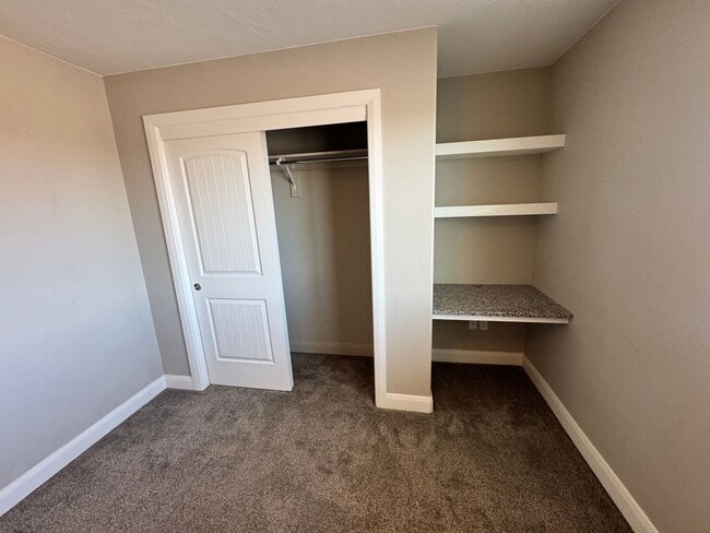 Building Photo - Blackhawk Townhome! Incredible Amenities!!