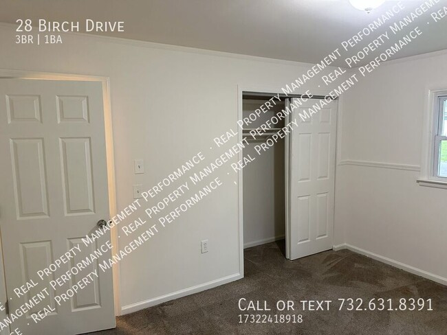 Building Photo - 28 Birch Dr