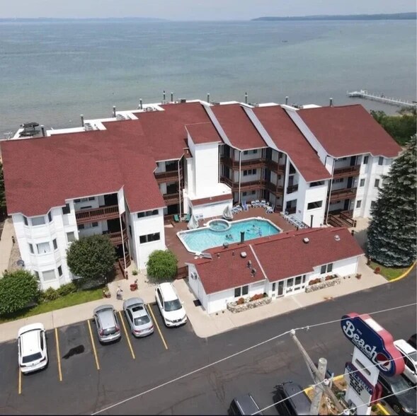 Building Photo - 1995 N US Highway 31 N