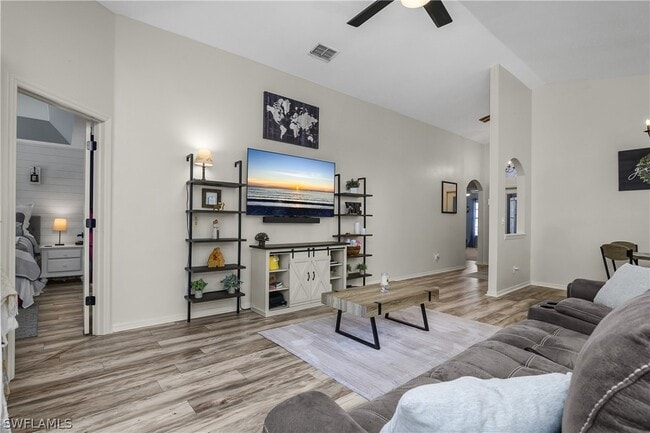 Building Photo - 21572 Brixham Run Loop