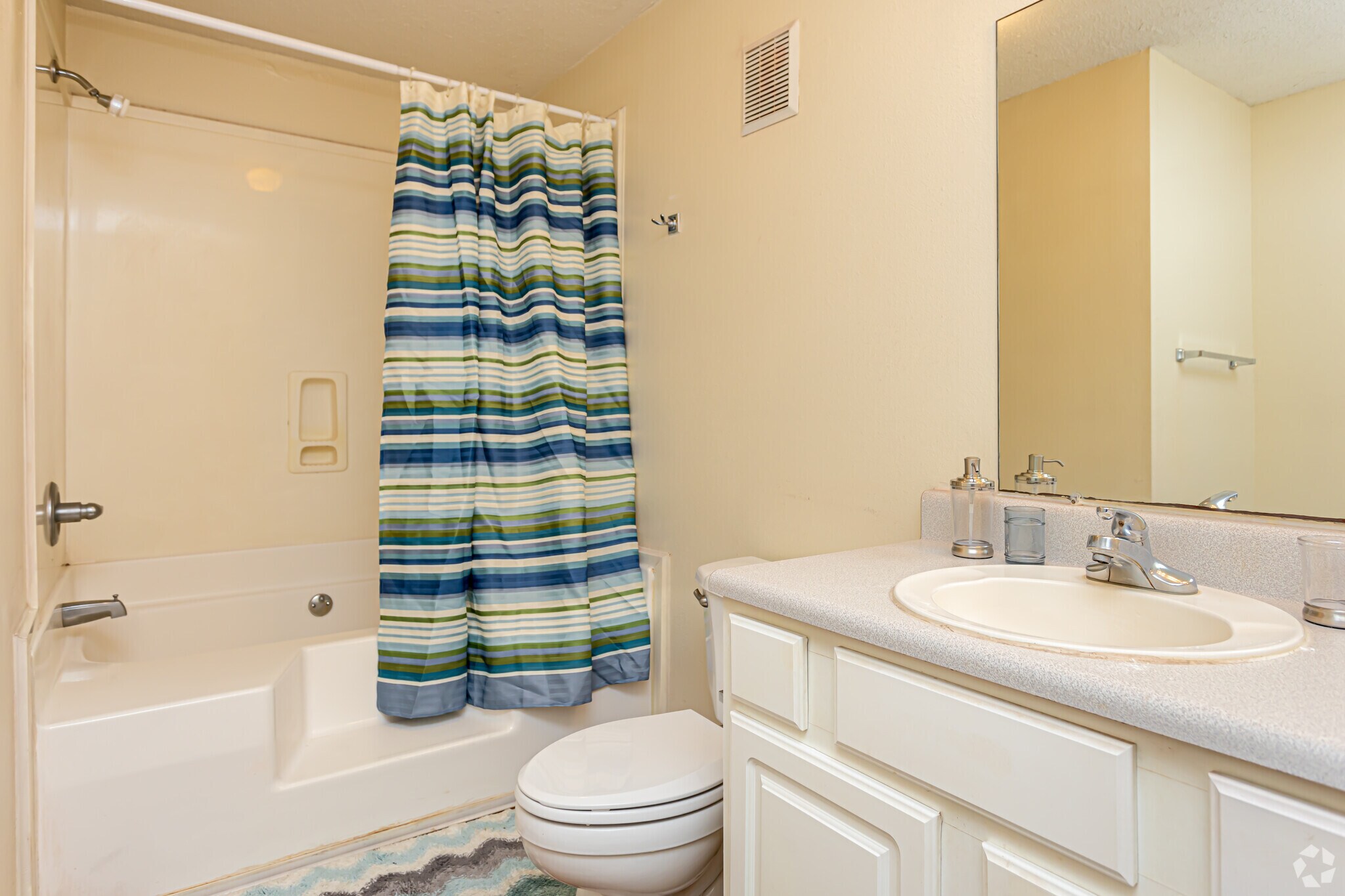 THE GROVE 248 DeBuys Rd Biloxi MS 39531 Apartment Finder