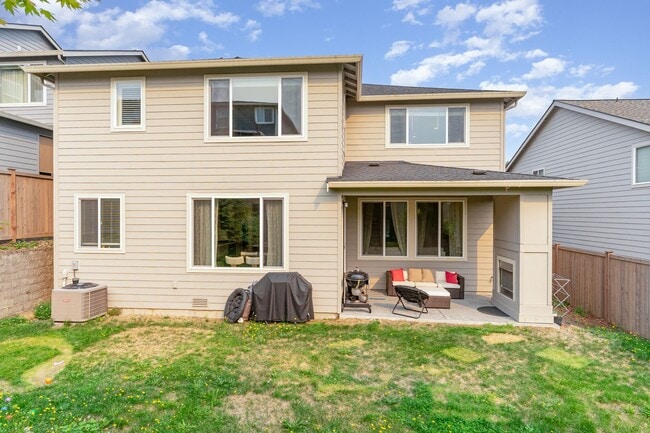 Building Photo - Beautiful home in Monroe available 9/15