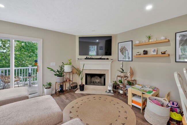 Building Photo - 412 Flintlock Ct