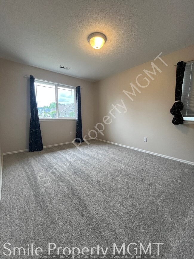 Building Photo - 13840 SE 131st Ave