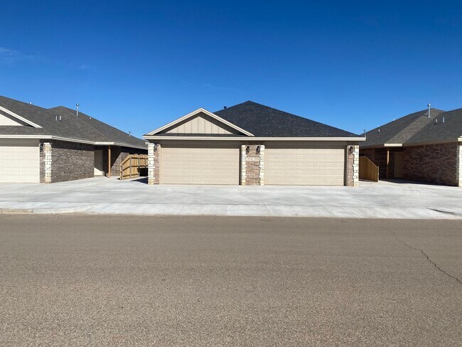 Primary Photo - 1224 Donald Preston Dr