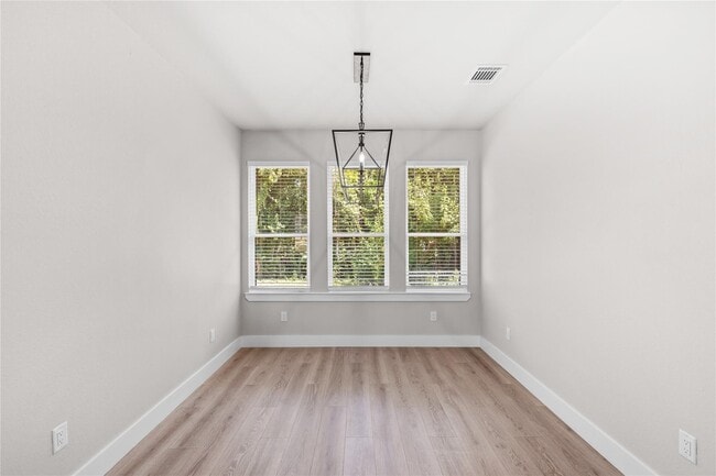 Building Photo - 2318 Progress Dr