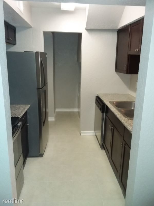 Building Photo - 15010 Memorial Dr