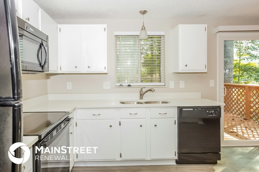 Building Photo - 6205 Judas Tree Ln