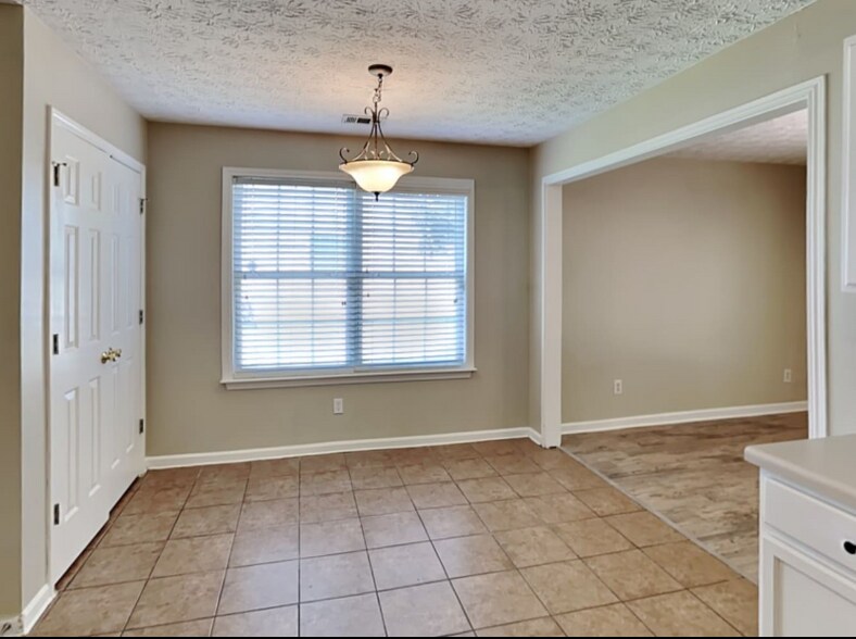 Building Photo - 509 Kensigton Park Dr