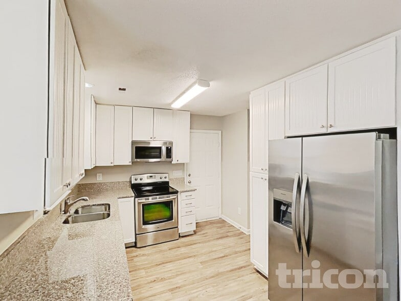 Building Photo - 4009 Auburn Hills Dr