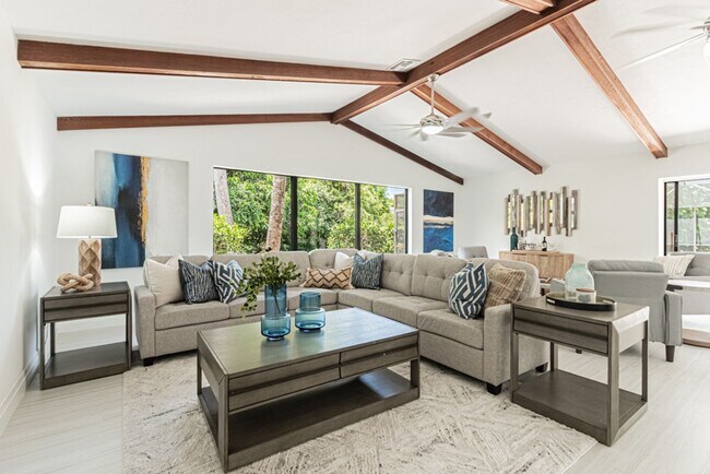 Building Photo - Naples Annual Rental –Single-Family Home w...