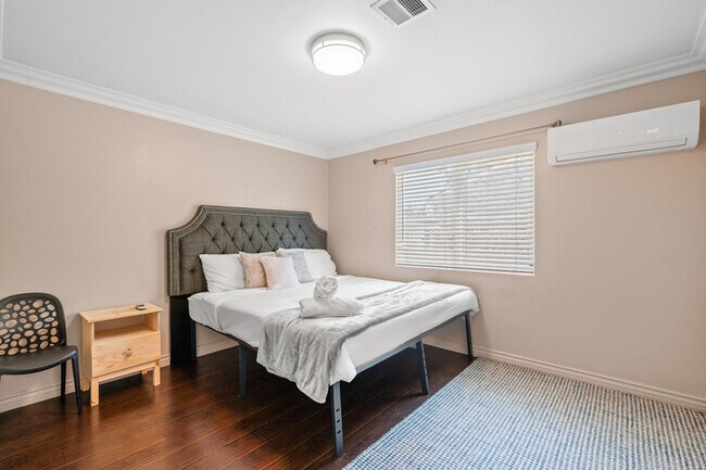 Building Photo - Fully Furnished 2BR Home with Crib — Mid-T...