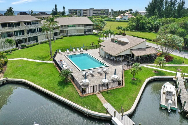 Building Photo - 1456 NE Ocean Blvd