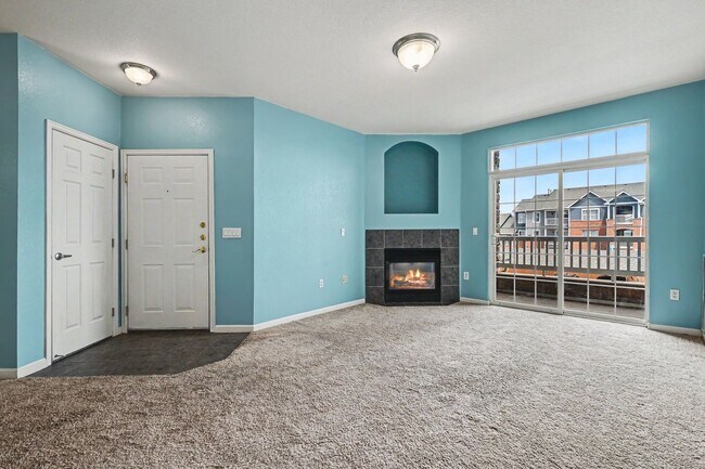 Building Photo - Charming Englewood Condo | 2 Bedrooms, Covered Parking & Community Pool
