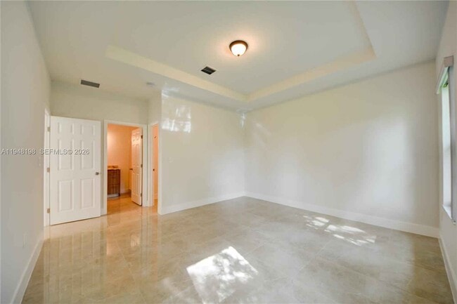 Building Photo - 709 SW 3rd St