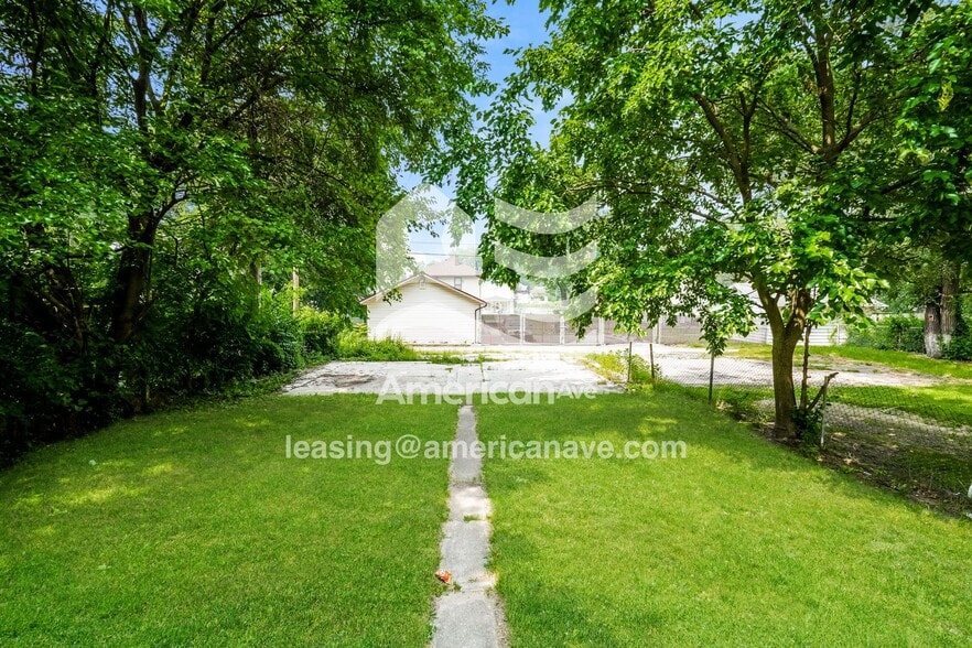 Building Photo - 1165 E Indiana Ave