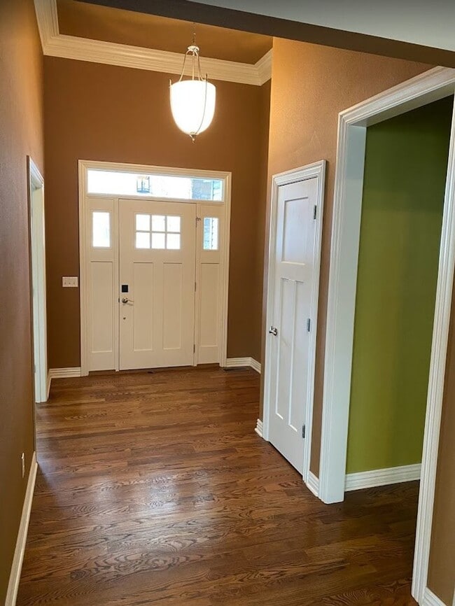 Building Photo - Wonderful home on the Scotsdale Golf cours...