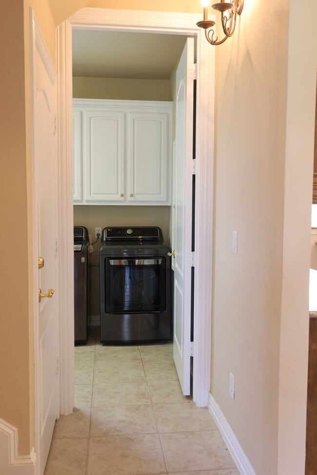 Building Photo - 5700 FM424