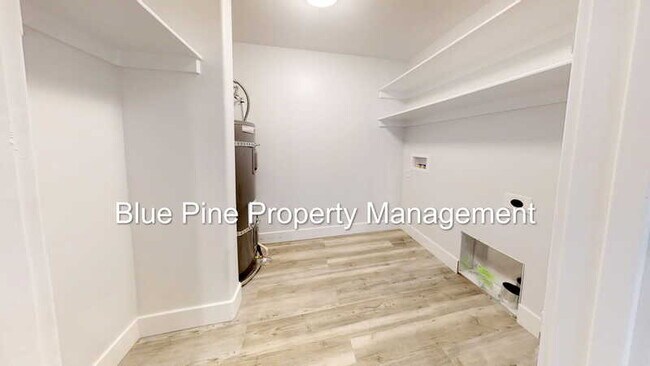 Building Photo - 160 Opal Ct
