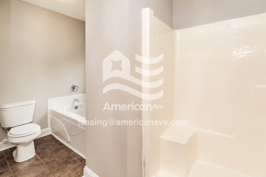 Building Photo - 101 Park Ridge Way