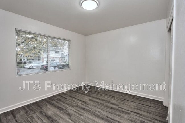 Building Photo - 2840 Sweet Way