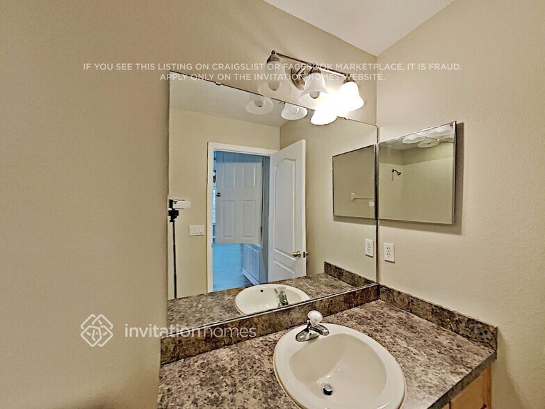 Building Photo - 1647 Portcastle Cir