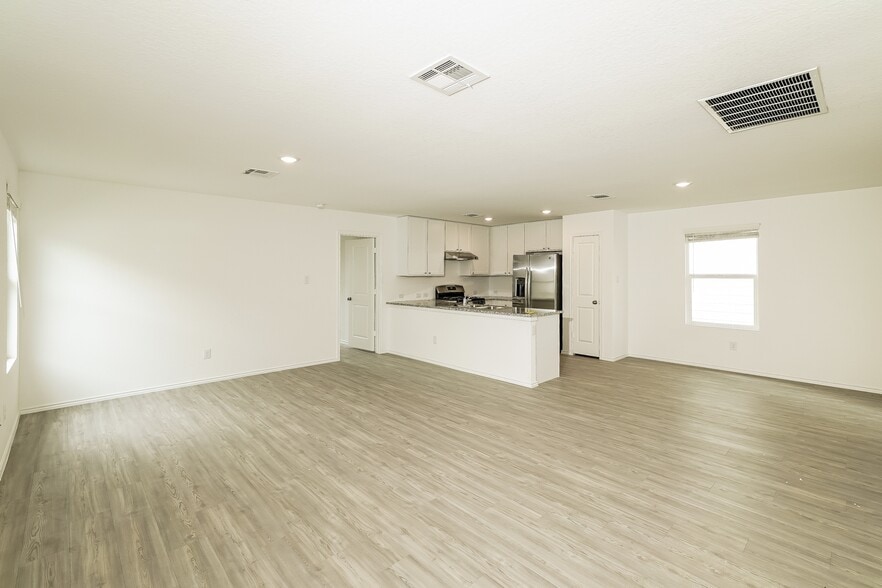 Building Photo - 20366 Andesine Ridge