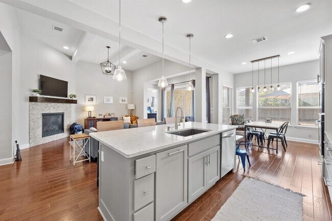 Building Photo - 12612 Cardinal Flower Dr