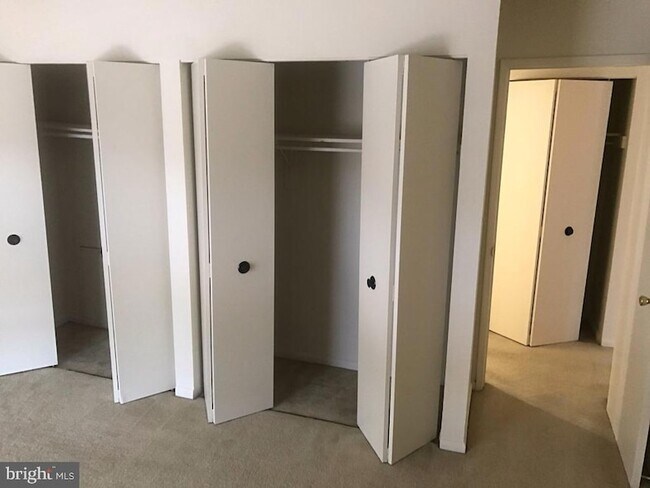 Building Photo - 6091 Majors Ln