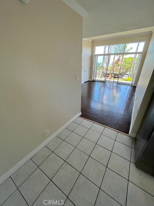 Building Photo - 250 Cliff Dr