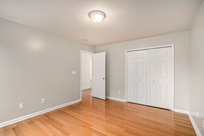 Building Photo - 1641 Emory Pl Dr NE