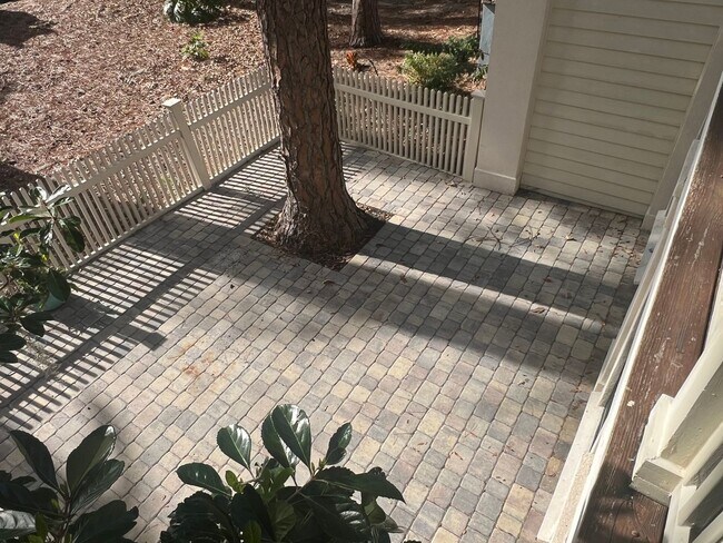 Building Photo - Spacious Updated Home in Windmill Harbour!